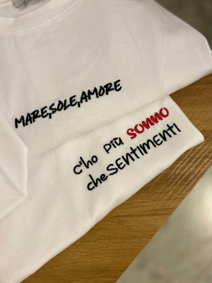 T-shirt con scritta